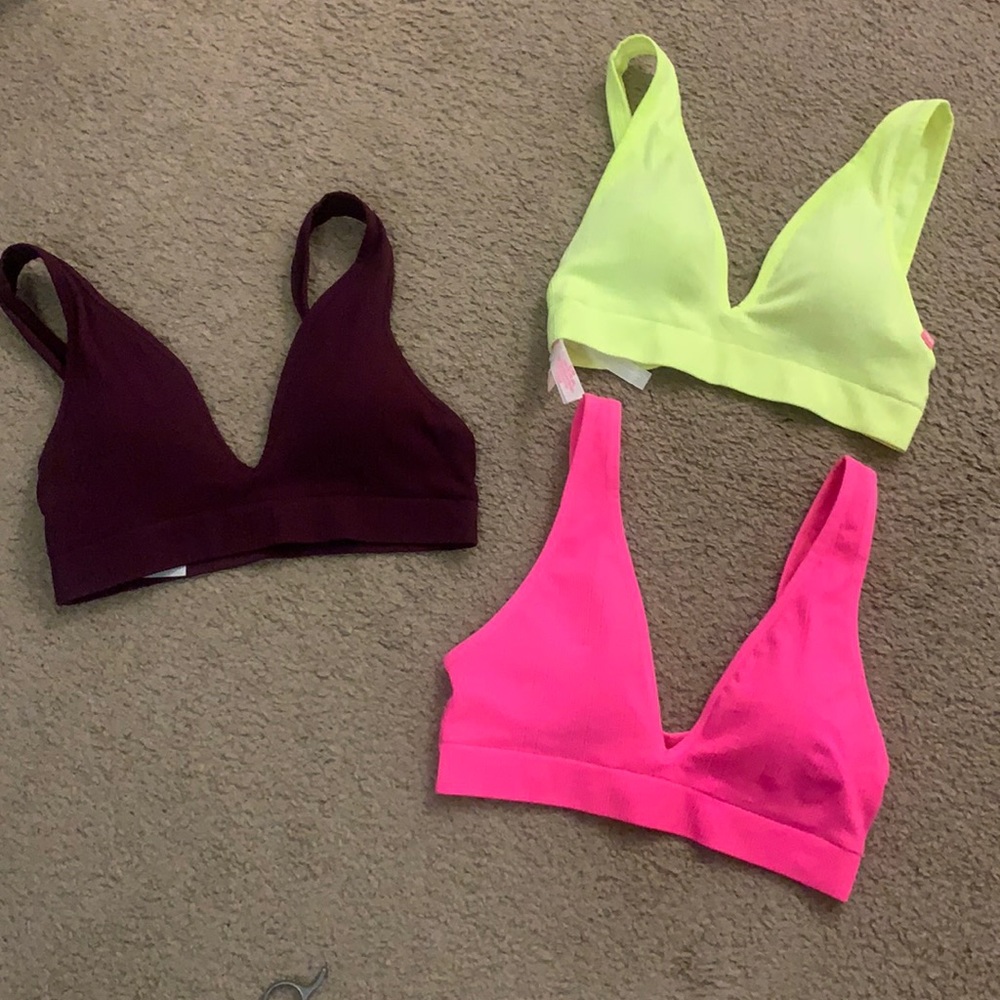 Victoria’s Secret Sports Bra Lot